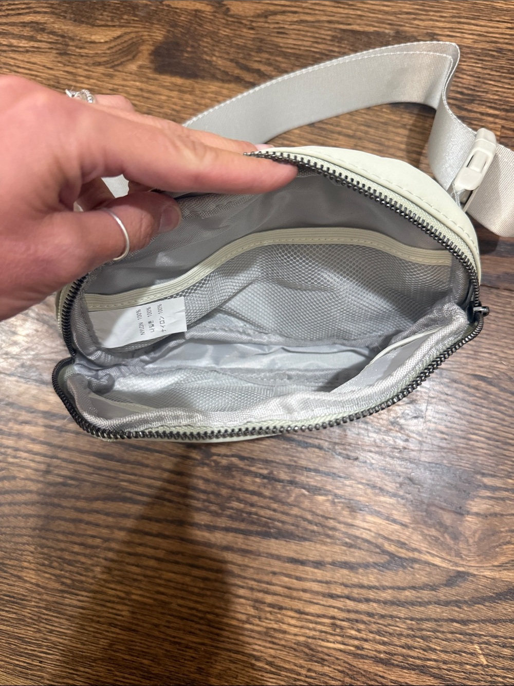 HALARA Cream Crossbody Sling Bag - Picture 2 of 5